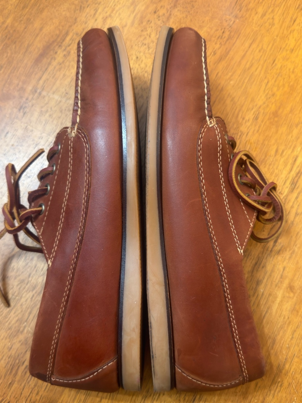 L.L. Bean Men's Leather Boat Shoes in Chestnut Brown - Picture 2 of 7